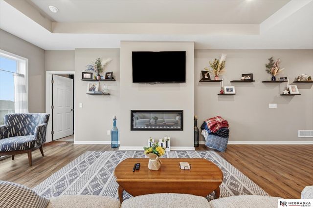 17710 Ogden Street, Omaha, NE 68116