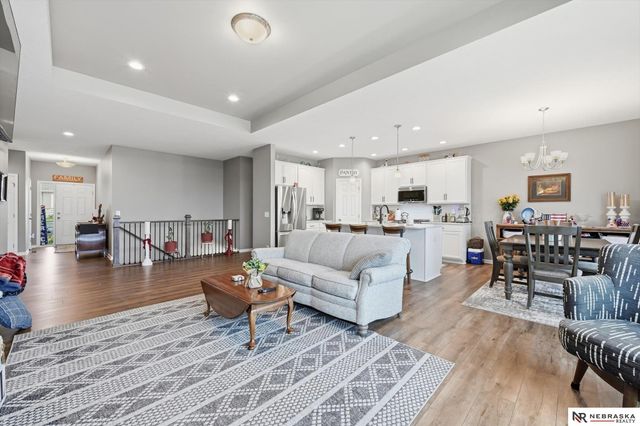 17710 Ogden Street, Omaha, NE 68116