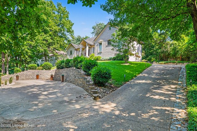 2811 Alta Vista Ct, Louisville, KY 40206