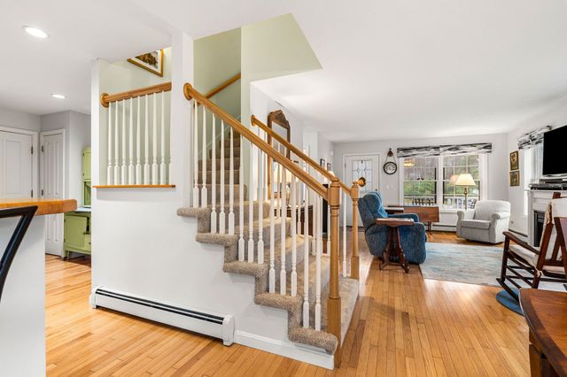 9 Roseberry Lane, Kittery, ME 03904