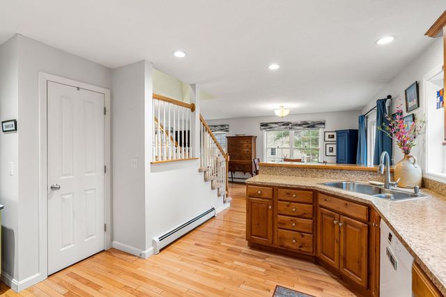 9 Roseberry Lane, Kittery, ME 03904