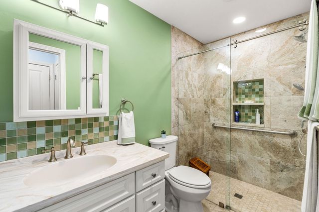 9 Roseberry Lane, Kittery, ME 03904