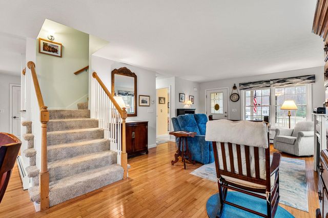 9 Roseberry Lane, Kittery, ME 03904