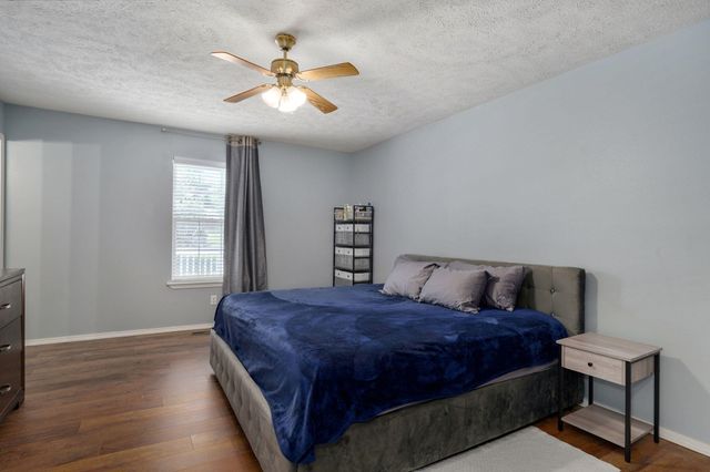 405 Lynn Drive, Clever, MO 65631