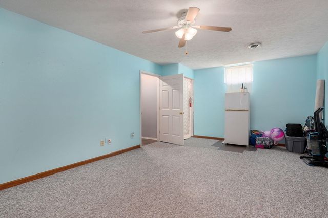 405 Lynn Drive, Clever, MO 65631