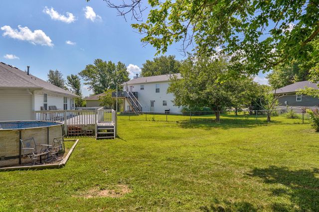 405 Lynn Drive, Clever, MO 65631