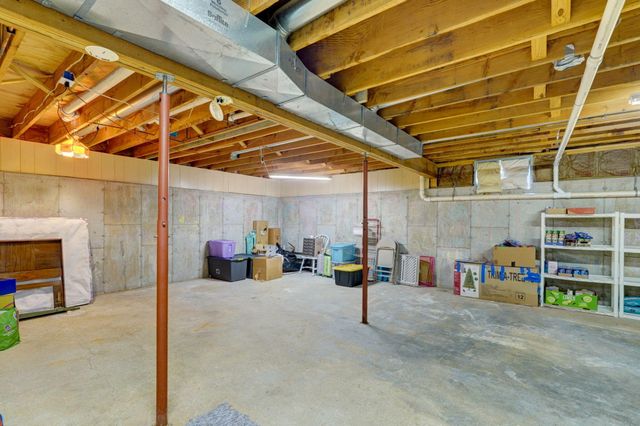 405 Lynn Drive, Clever, MO 65631