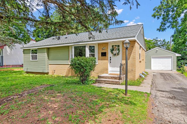 621 5th Avenue S, Hopkins, MN 55343