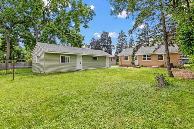 621 5th Avenue S, Hopkins, MN 55343