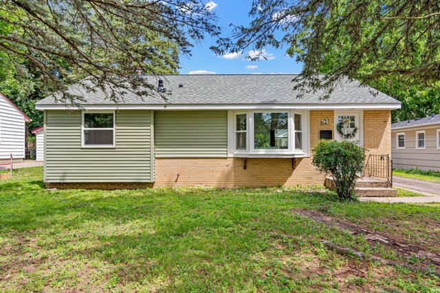 621 5th Avenue S, Hopkins, MN 55343