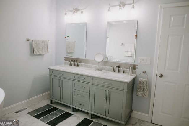136 King Richard Drive, Griffin, GA 30223