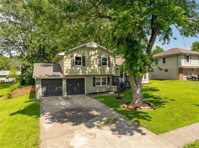 7323 Maywood Avenue, Raytown, MO 64113