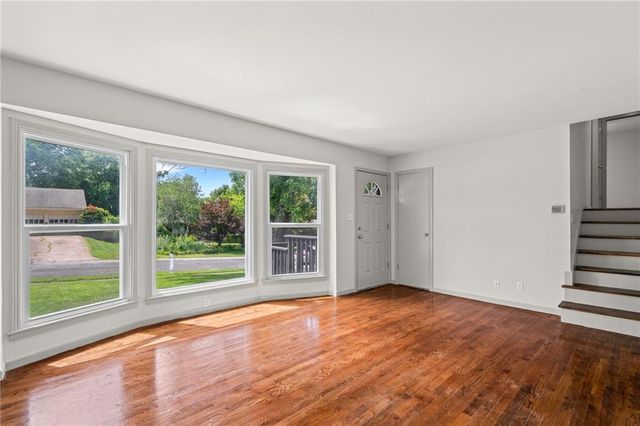 7323 Maywood Avenue, Raytown, MO 64113