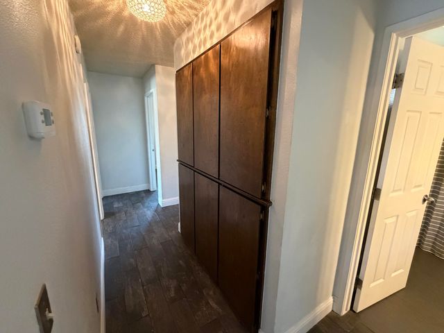 1150 E Ben Franklin Avenue E, Tulare, CA 93274