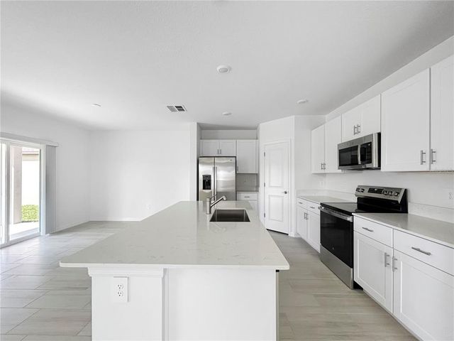 17600 SHIREWOOD WAY, Land O Lakes, FL 34638