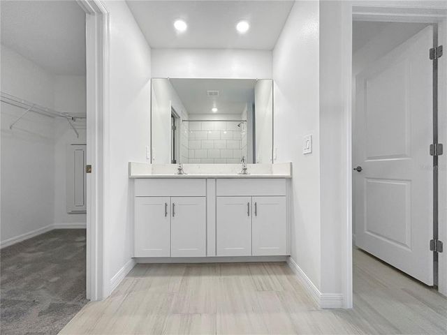 17600 SHIREWOOD WAY, Land O Lakes, FL 34638