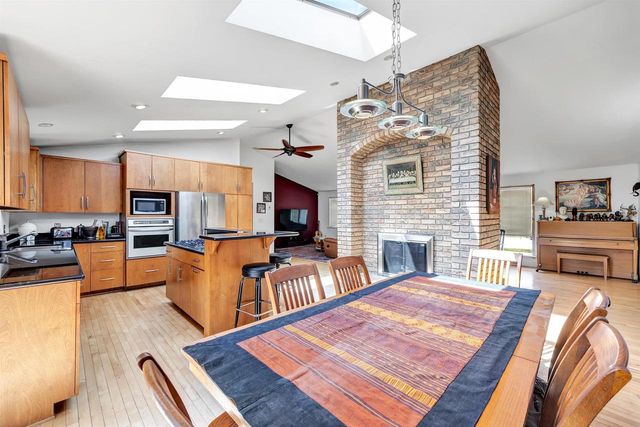 1131 ST AGNES DRIVE, Green Bay, WI 54304