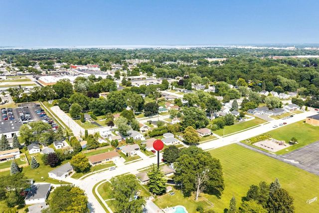 1131 ST AGNES DRIVE, Green Bay, WI 54304