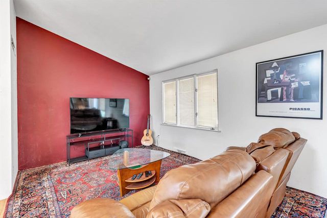1131 ST AGNES DRIVE, Green Bay, WI 54304