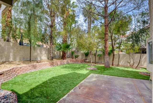 9716 Blazing Star Court, Las Vegas, NV 89117