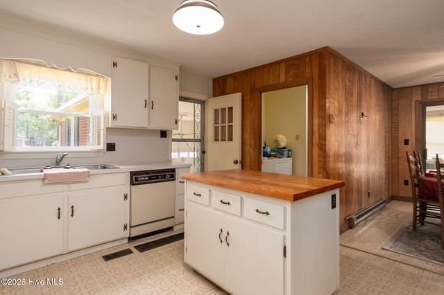 1055 Highway 58 N, Trenton, NC 28585