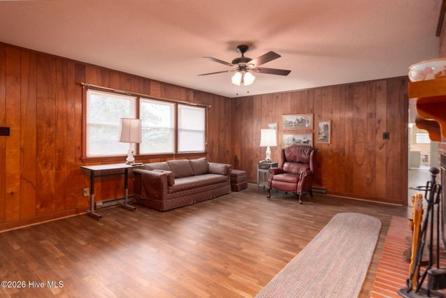 1055 Highway 58 N, Trenton, NC 28585