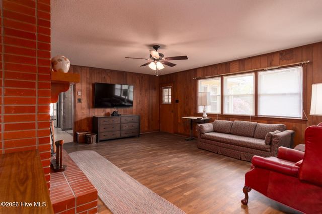 1055 Highway 58 N, Trenton, NC 28585
