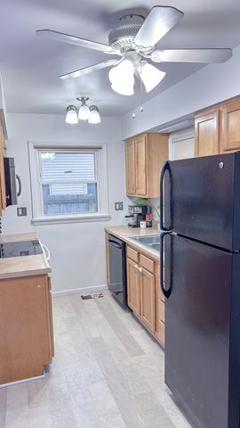 1709 W William Street, Champaign, IL 61821