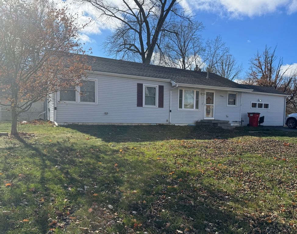 1709 W William Street, Champaign, IL 61821