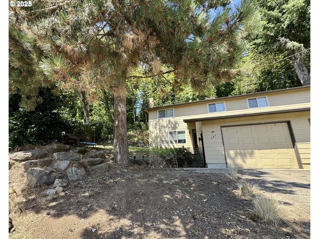 187 STONEWAY Dr Nw, Salem, OR 97304