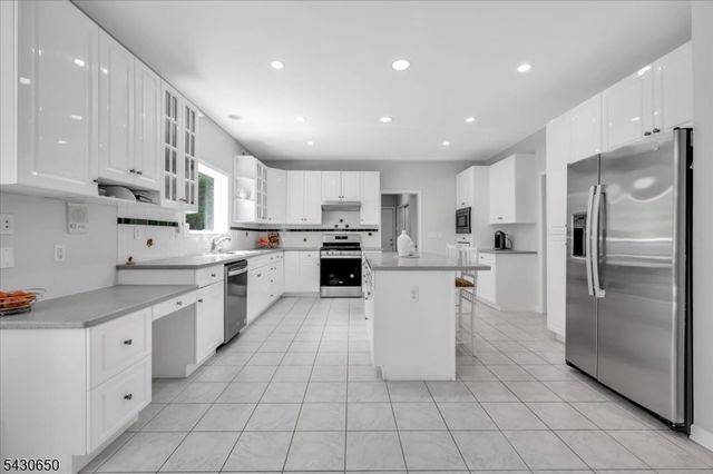 1020 Sunset Rdg, Bridgewater Twp., NJ 08807