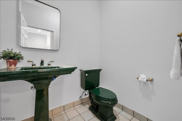 1020 Sunset Rdg, Bridgewater Twp., NJ 08807