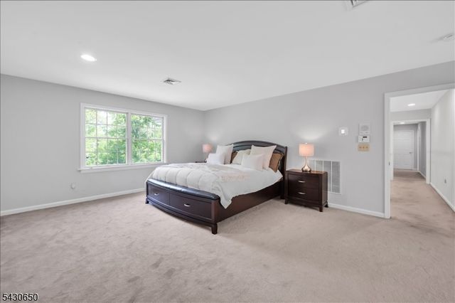 1020 Sunset Rdg, Bridgewater Twp., NJ 08807