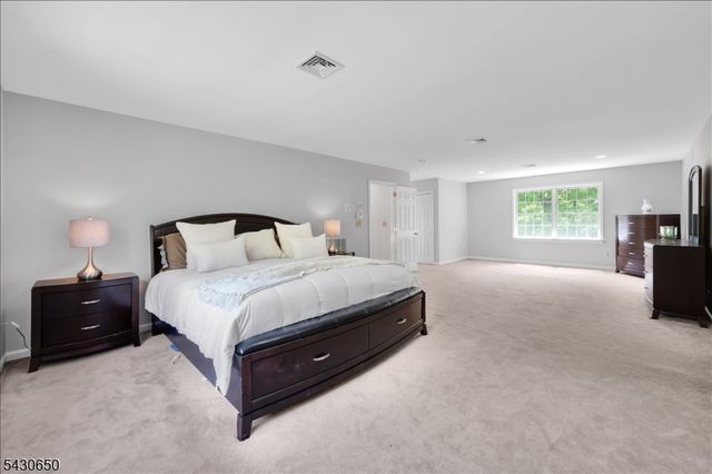 1020 Sunset Rdg, Bridgewater Twp., NJ 08807