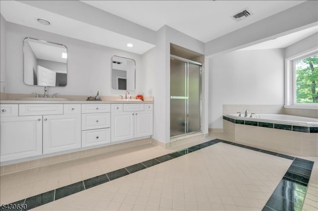 1020 Sunset Rdg, Bridgewater Twp., NJ 08807