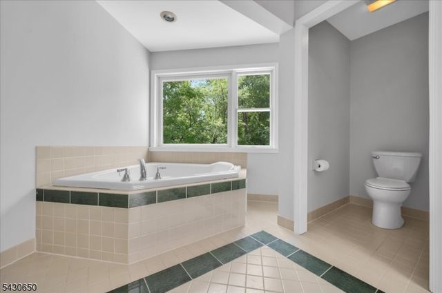 1020 Sunset Rdg, Bridgewater Twp., NJ 08807