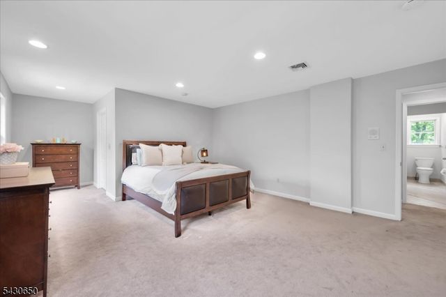 1020 Sunset Rdg, Bridgewater Twp., NJ 08807