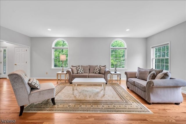 1020 Sunset Rdg, Bridgewater Twp., NJ 08807