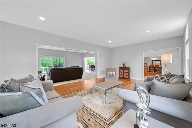 1020 Sunset Rdg, Bridgewater Twp., NJ 08807