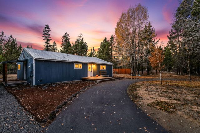 51273 Parker Road, La Pine, OR 97739