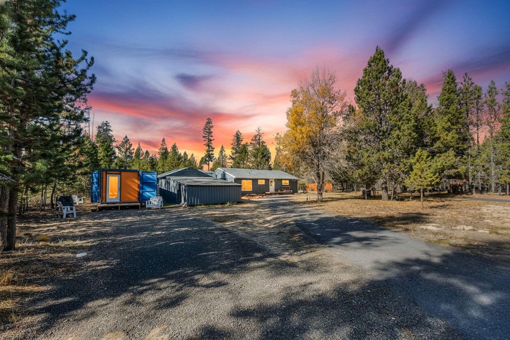 51273 Parker Road, La Pine, OR 97739