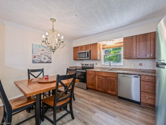 940 3rd ST S # 104, Naples, FL 34102