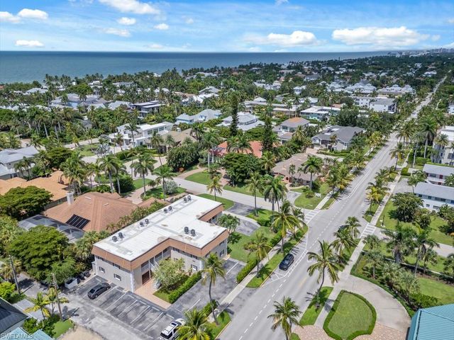 940 3rd ST S # 104, Naples, FL 34102