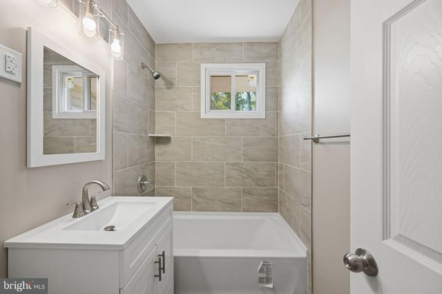 2306 TUEMMLER AVE, Landover, MD 20785