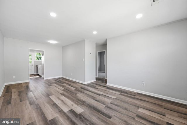 2306 TUEMMLER AVE, Landover, MD 20785