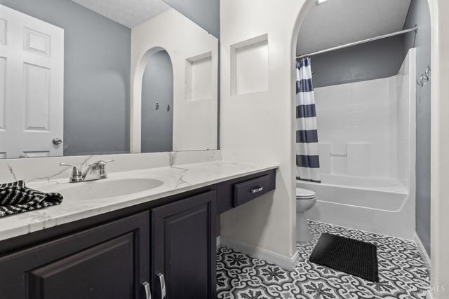 3609 Madison Grace, Franklin, OH 45005