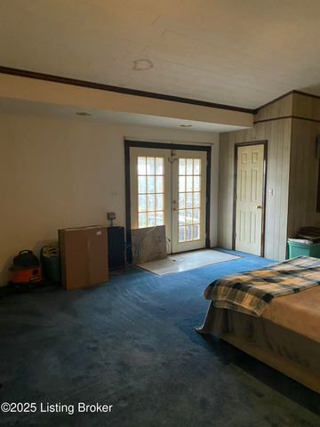 6687 Woods Pike, Pleasureville, KY 40057