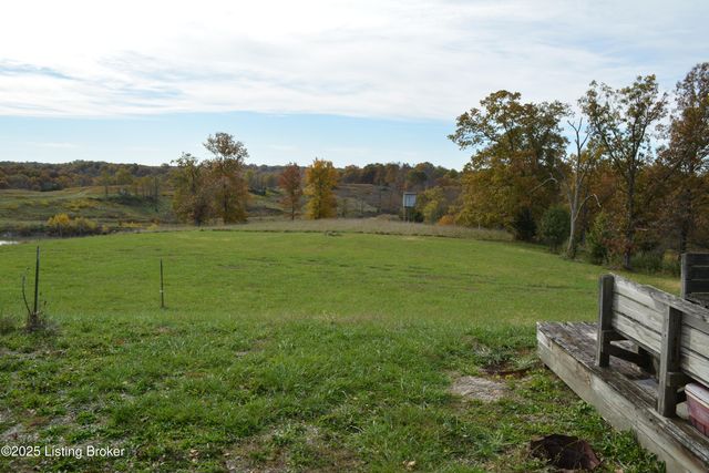 6687 Woods Pike, Pleasureville, KY 40057