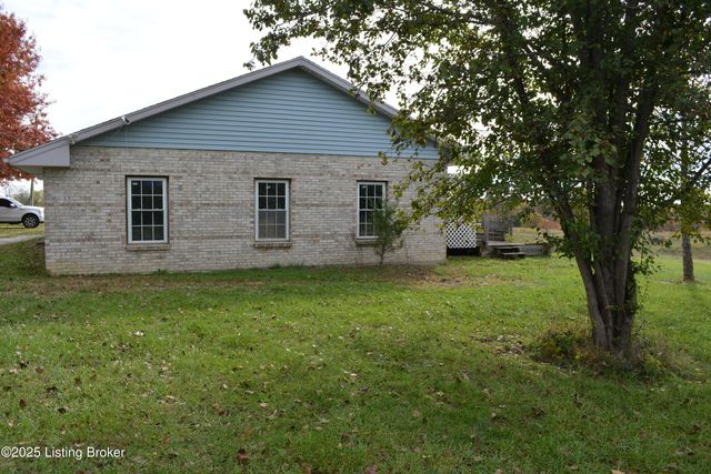 6687 Woods Pike, Pleasureville, KY 40057