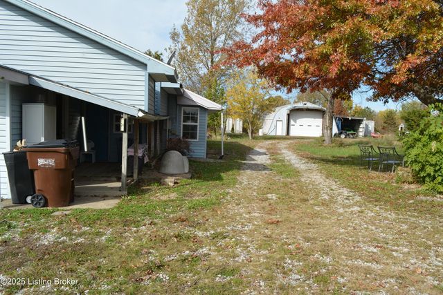 6687 Woods Pike, Pleasureville, KY 40057